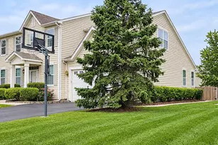 3042 Seekonk Ave, Elgin, IL 60124 - Photo 3