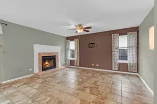 4440 Dublin Ct, Hanover Park, IL 60133 - Photo 5