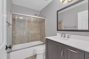 4440 Dublin Ct, Hanover Park, IL 60133 - Photo 17