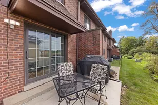 1221 Geneva Ln, Lake Zurich, IL 60047 - Photo 23