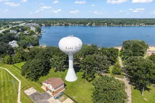 1221 Geneva Ln, Lake Zurich, IL 60047 - Photo 35