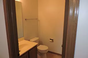 2480 Frost Dr, Aurora, IL 60503 - Photo 7