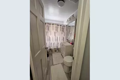 7247 N Hamilton Avenue #1A, Chicago, IL 60645 - Photo 5