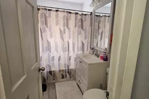 7247 N Hamilton Ave, Chicago, IL 60645 - Photo 5