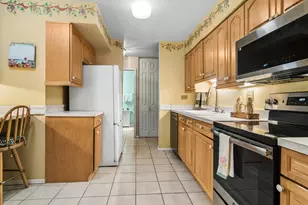 1605 E Central Rd, Arlington Heights, IL 60005 - Photo 17