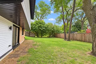 2658 Crawford Ave, Evanston, IL 60201 - Photo 5