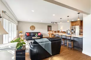 18249 Oregon Ln, Orland Park, IL 60467 - Photo 5