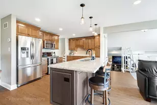 18249 Oregon Ln, Orland Park, IL 60467 - Photo 7