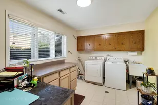 18249 Oregon Ln, Orland Park, IL 60467 - Photo 15