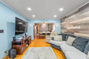 5300 S Narragansett Ave, Chicago, IL 60638 - Photo 7