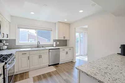 293 Barclay Drive, Glendale Heights, IL 60139 - Photo 7