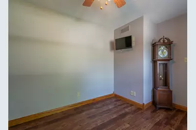 732 Santa Fe Drive, Freeport, IL 61032 - Photo 15