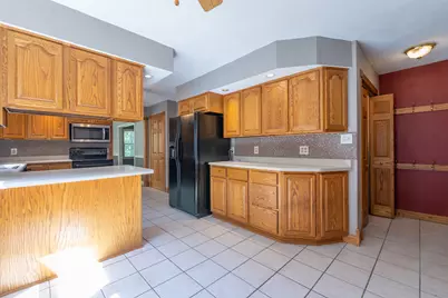 732 Santa Fe Drive, Freeport, IL 61032 - Photo 33