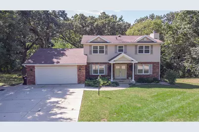 732 Santa Fe Drive, Freeport, IL 61032 - Photo 1
