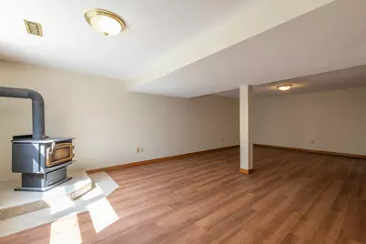 732 Santa Fe Drive, Freeport, IL 61032 - Photo 61