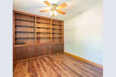 732 Santa Fe Drive, Freeport, IL 61032 - Photo 13