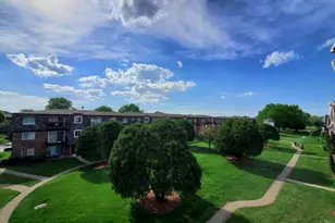 9374 Bay Colony Dr, Des Plaines, IL 60016 - Photo 47