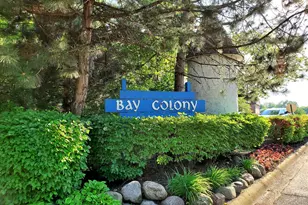 9374 Bay Colony Dr, Des Plaines, IL 60016 - Photo 1