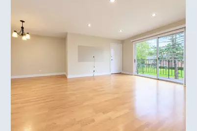9374 Bay Colony Drive #2S, Des Plaines, IL 60016 - Photo 7
