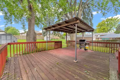 126 Bunkerhill Avenue, South Elgin, IL 60177 - Photo 19