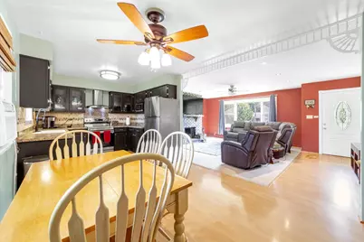 126 Bunkerhill Avenue, South Elgin, IL 60177 - Photo 7