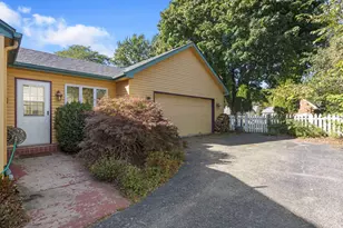 309 Chestnut St, Woodstock, IL 60098 - Photo 3