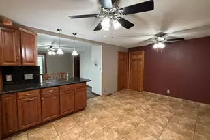 2472 W Red Oak Rd, Freeport, IL 61032 - Photo 17