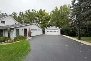 2472 W Red Oak Rd, Freeport, IL 61032 - Photo 53