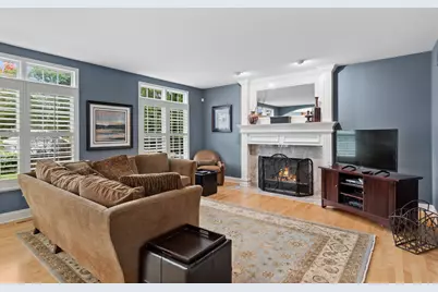 2211 Joyce Lane, Naperville, IL 60564 - Photo 9