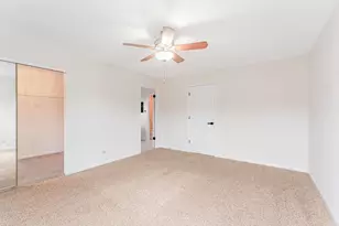 2525 Looking Glass Ct, Aurora, IL 60502 - Photo 25