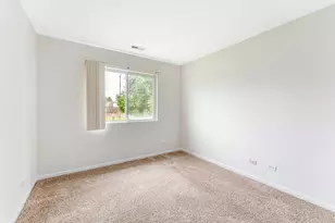 2525 Looking Glass Ct, Aurora, IL 60502 - Photo 15