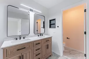 2525 Looking Glass Ct, Aurora, IL 60502 - Photo 21