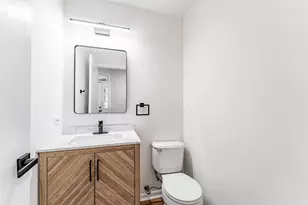2525 Looking Glass Ct, Aurora, IL 60502 - Photo 3