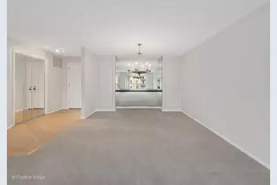 701 Lake Hinsdale Drive #410, Willowbrook, IL 60527 - Photo 7