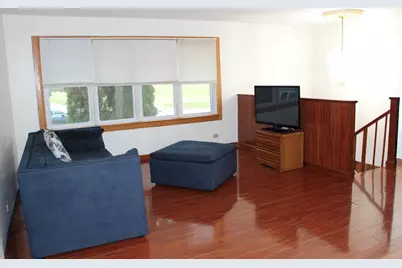 409 E Cherry Hill, Addison, IL 60101 - Photo 3