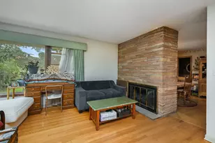 324 W Elm St, Wheaton, IL 60189 - Photo 7