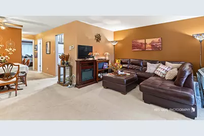 271 12th Street #B, Wheeling, IL 60090 - Photo 3