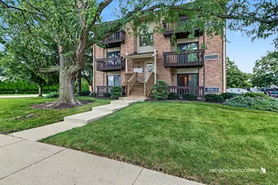 271 12th Street #B, Wheeling, IL 60090 - Photo 1