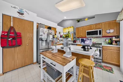 353 Valley Forge Avenue, South Elgin, IL 60177 - Photo 19