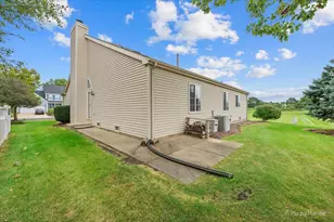 664 Mayfair Dr, Carol Stream, IL 60188 - Photo 27