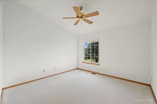 664 Mayfair Dr, Carol Stream, IL 60188 - Photo 21