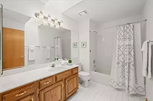 664 Mayfair Dr, Carol Stream, IL 60188 - Photo 23