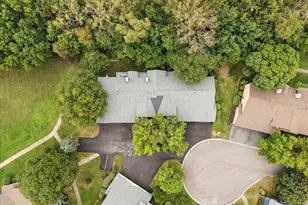 95 Midhurst Ct, Naperville, IL 60565 - Photo 23