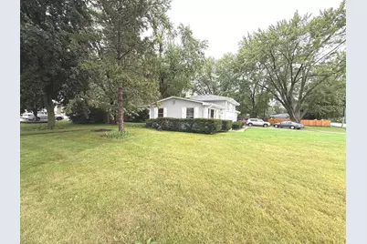 955 Silver Lake Road, Cary, IL 60013 - Photo 3