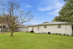 402 SW 5th St, Aledo, IL 61231 - Photo 19