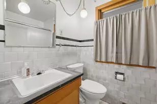 402 SW 5th St, Aledo, IL 61231 - Photo 9