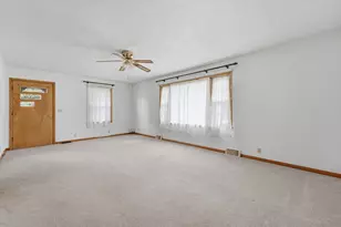 402 SW 5th St, Aledo, IL 61231 - Photo 3