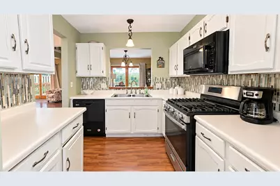 504 Ascot Lane, Streamwood, IL 60107 - Photo 9