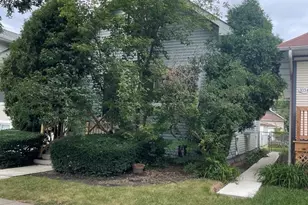 1032 S Ridgeland Ave, Oak Park, IL 60304 - Photo 1