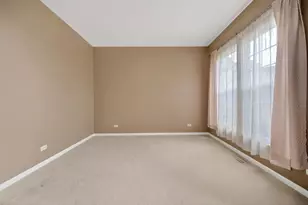 321 Parker Pl, Oswego, IL 60543 - Photo 15
